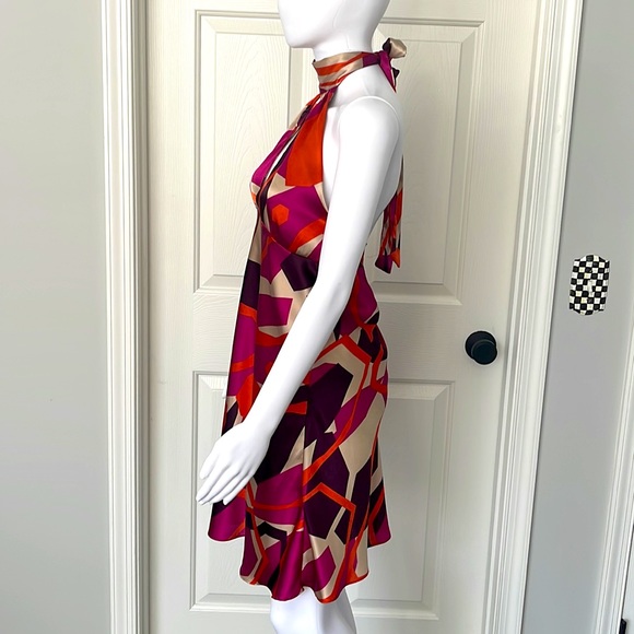 NWOT KLD Signature Abstract Satin Look Halter Mini Dress -Medium - Picture 2 of 9